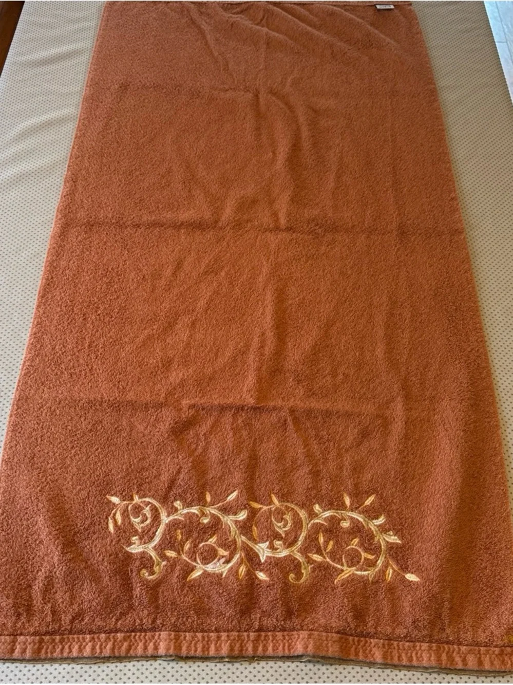 TWO Vintage Avanti Rust Orange‎ Bath Towels with Gold Embroidered Scroll